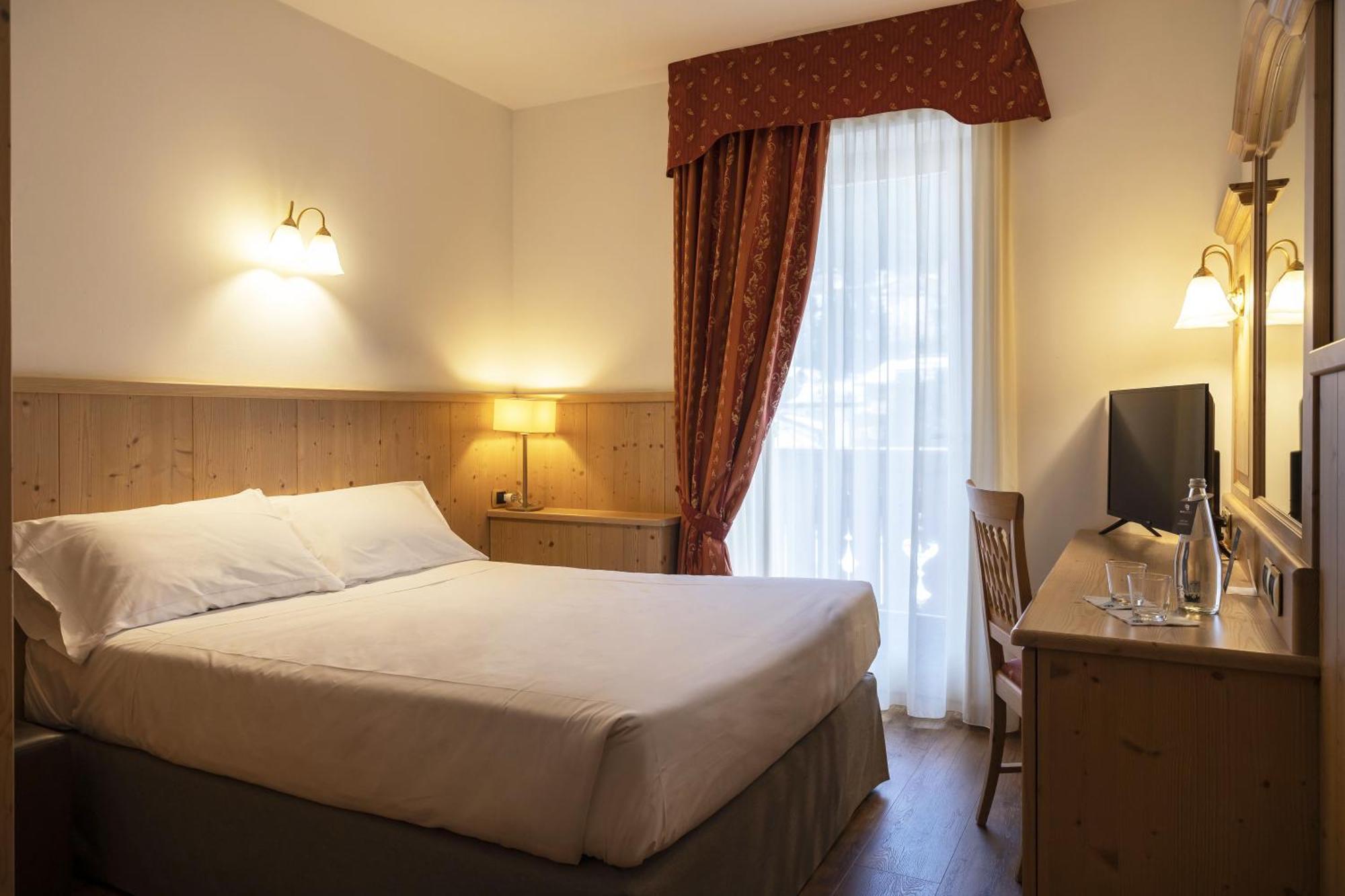 Beverly Alps Hotel & Spa Pinzolo Quarto foto