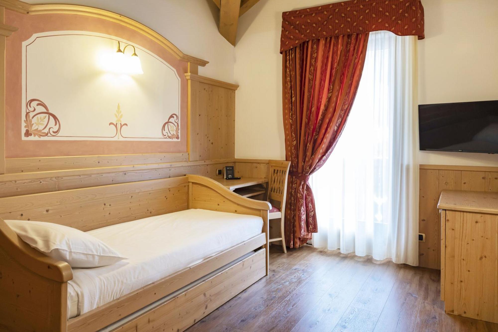 Beverly Alps Hotel & Spa Pinzolo Quarto foto