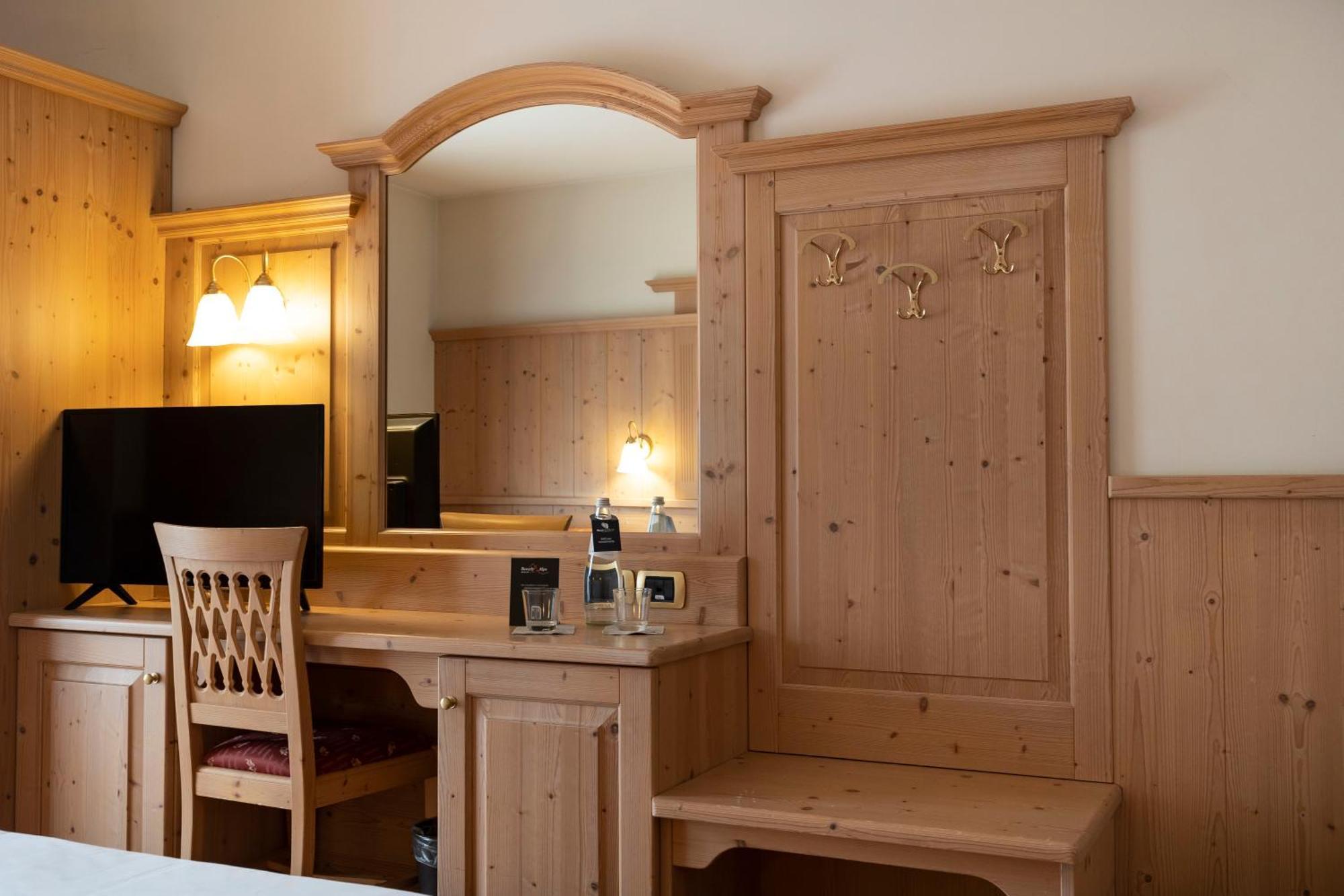 Beverly Alps Hotel & Spa Pinzolo Quarto foto